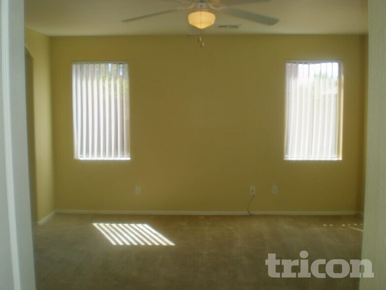 Building Photo - 11363 W Overlin Dr