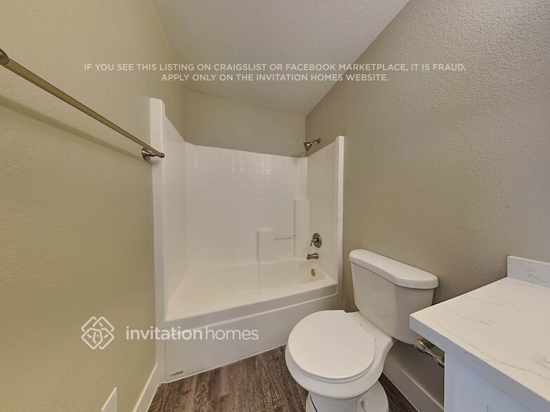 Building Photo - 8648 Shady Pines Dr