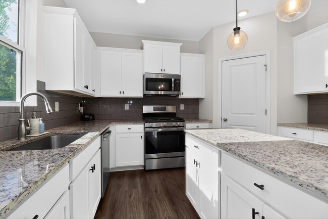 Building Photo - 7132 Wheyfield Dr