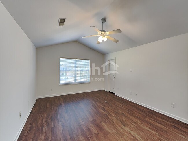 Building Photo - 4996 Amethyst Dr