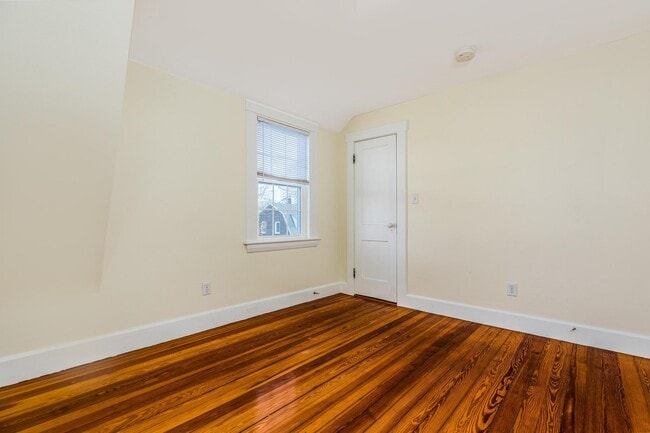 Building Photo - 79 Porpoise Way