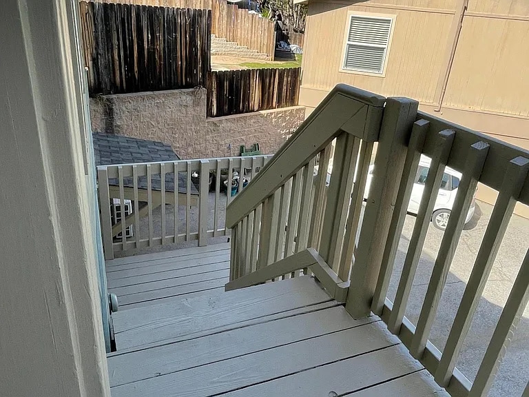 Building Photo - 291 Las Tablas Rd