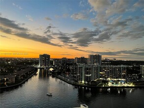 Building Photo - 3800 S Ocean Dr