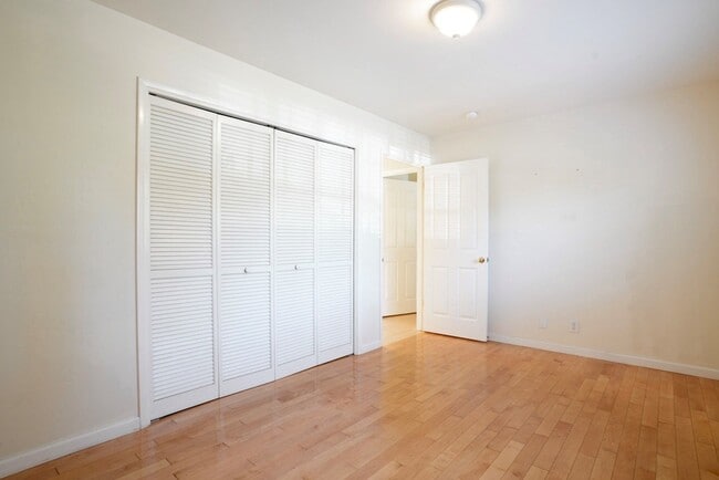 Building Photo - Beautifully Updated Three Bedroom Browns Valley Home