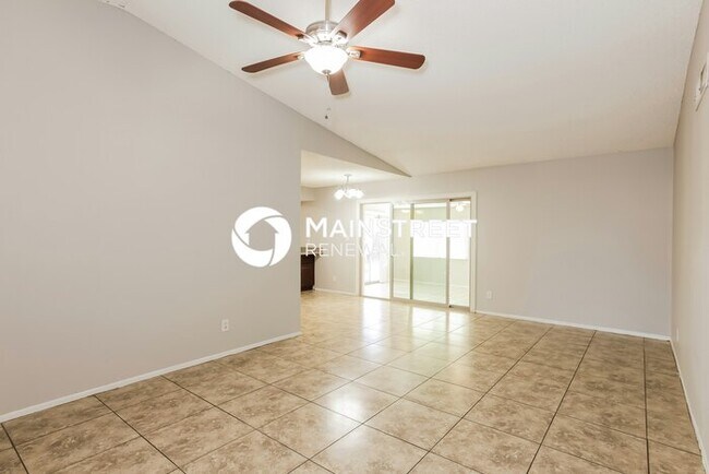 Building Photo - 3 Bedroom Pet-Friendly Home in Phoenix, AZ...