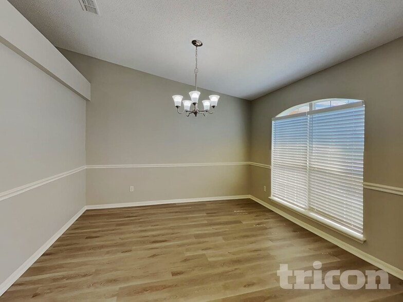 Building Photo - 984 Fox Chapel Ln