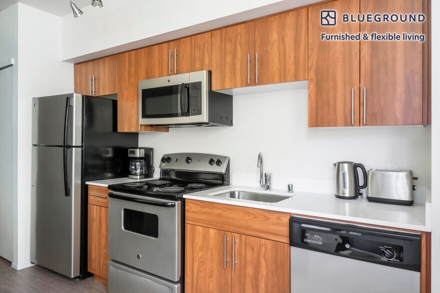 Building Photo - 4302 7th Ave NE