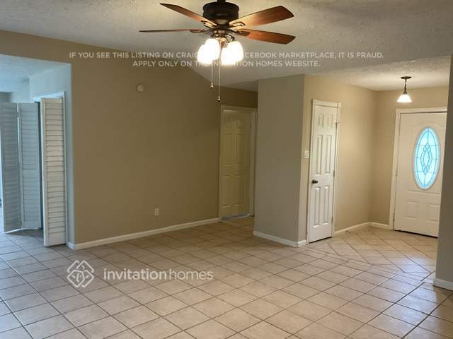 Building Photo - 2902 Early Turn Dr