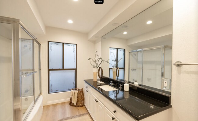 Building Photo - 15 Via Di Roma Walk