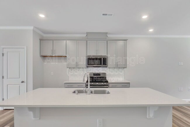 Building Photo - 1715 Chirping Trl