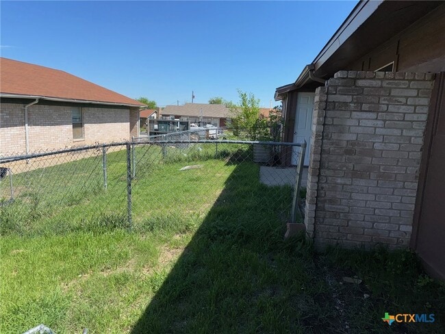 Building Photo - 1207 Charisse St