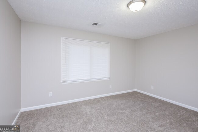 Building Photo - 6449 Laural Bend