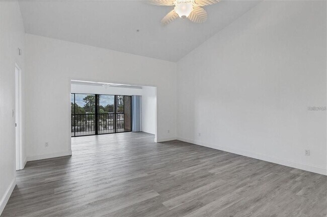Building Photo - 5565 Ashton Lake Dr