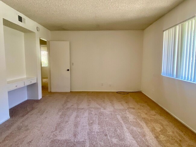 Building Photo - 3654 Summershore Ln