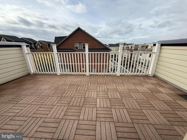 Building Photo - 321 Hendrix Ave