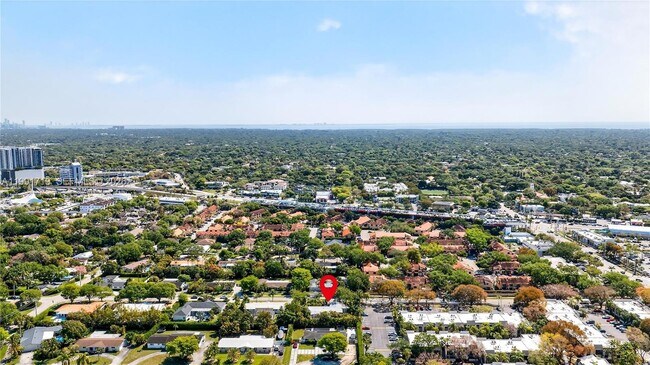 Building Photo - 10142 SW 79th Ave