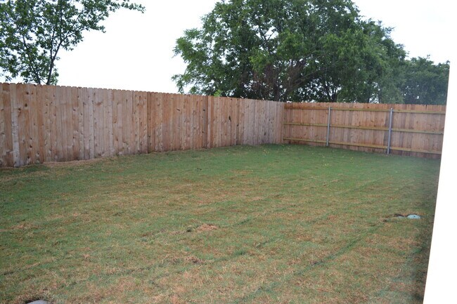 Building Photo - House for Lease in Sherman