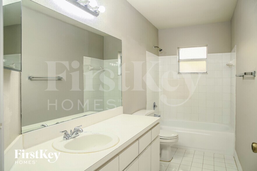 Building Photo - 14842 SW 171st Terrace