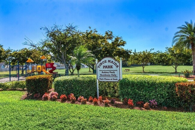 Building Photo - 22525 Swordfish Dr