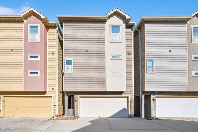 Building Photo - 4208 Old Spanish Trl