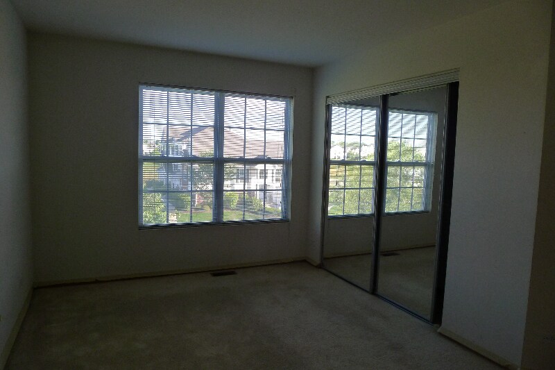 Building Photo - 1729 W Turtle Creek Ln