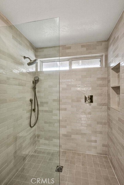 Building Photo - 9809 Red River Cir