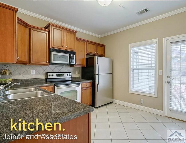 Building Photo - 2 br, 2.5 bath House - 115 Oconee River Ci...
