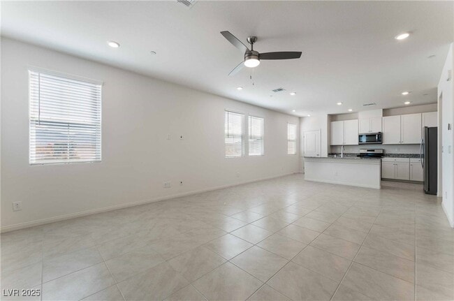 Building Photo - 3701 Via Gennaro