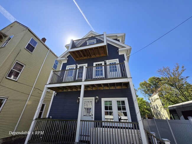 Building Photo - 136 Quincy St