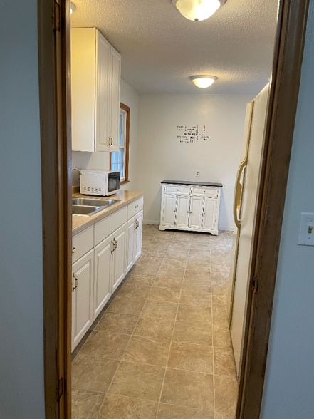 Building Photo - 8471 Hilo Ln S