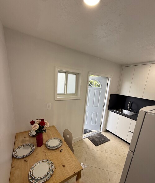 Building Photo - 10340 SW 43rd St