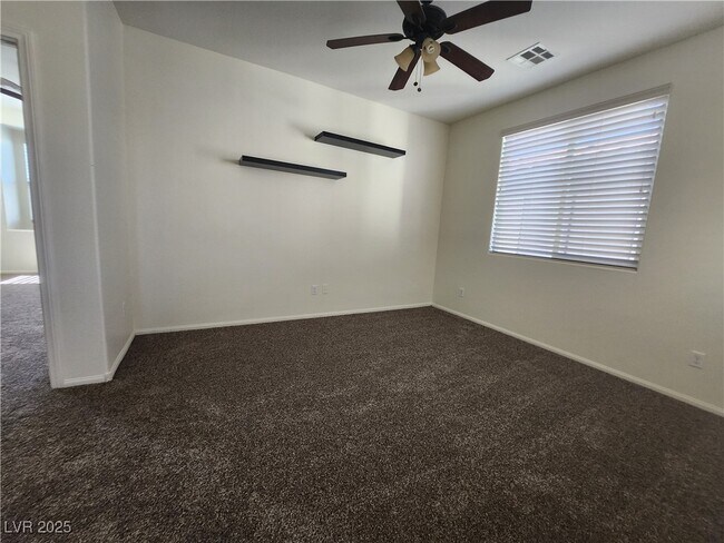 Building Photo - 8521 W Kellman Ave