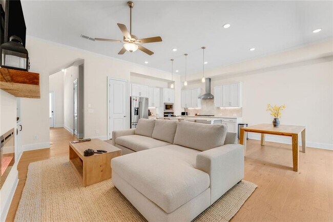 Building Photo - 746 Stickley Oak Way