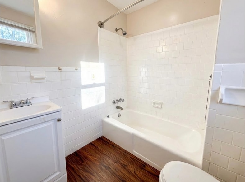 Building Photo - 45 Slater St