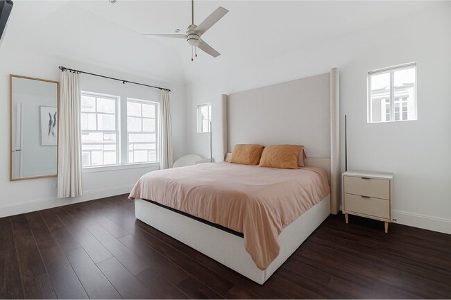 Building Photo - 10760 Craighead Dr