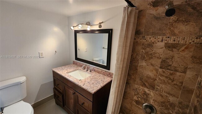 Building Photo - 18151 NE 31st Ct