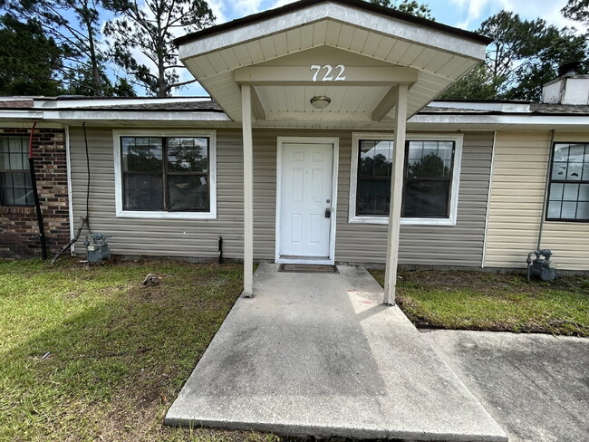 Primary Photo - Apartment For Rent