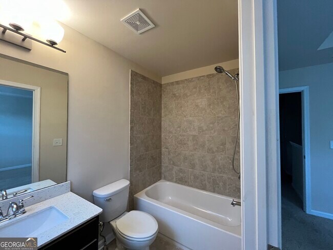 Building Photo - 2254 Lavista Square NE
