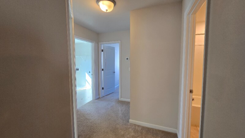 Building Photo - 2539 Grove Park Way