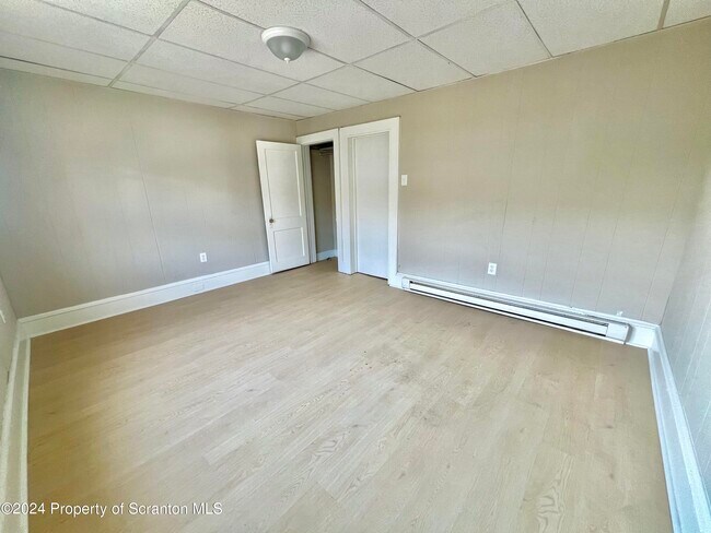 Building Photo - 1007 Washburn St