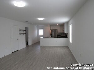 Building Photo - 10102 Ana Hts