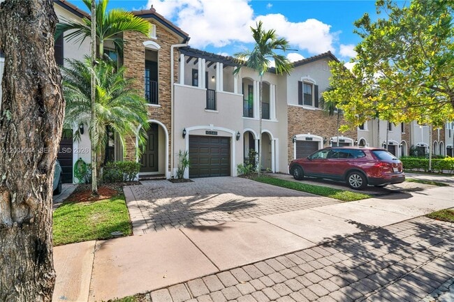 Building Photo - 10346 NW 30th Terrace