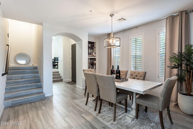 Building Photo - 28990 N White Feather Ln