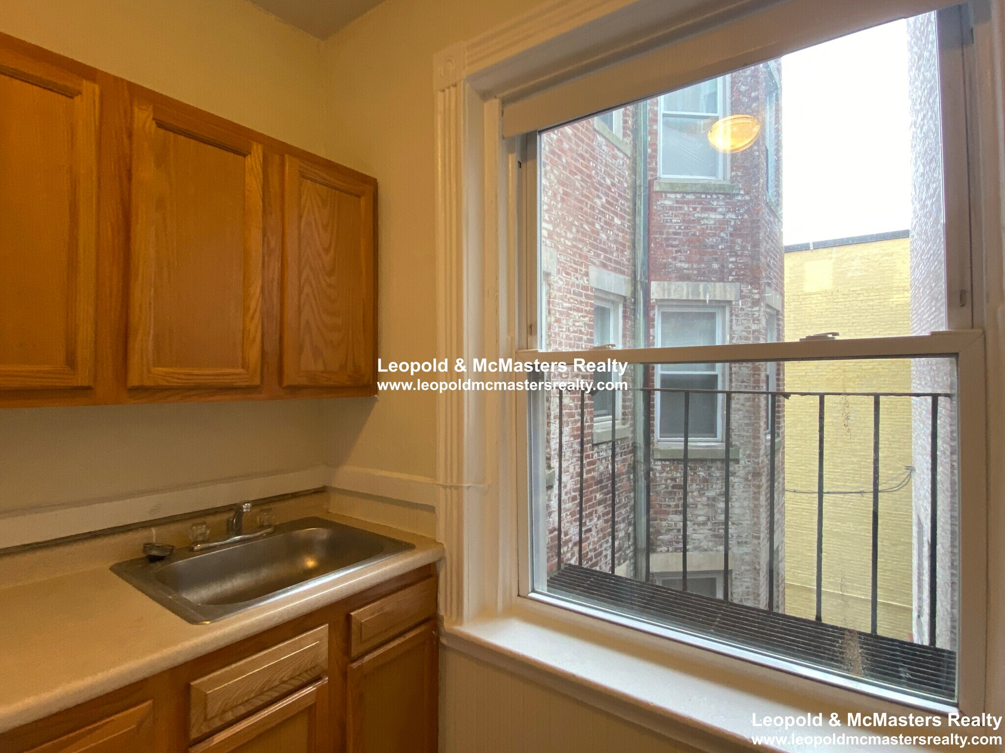 Building Photo - 15 Walbridge St
