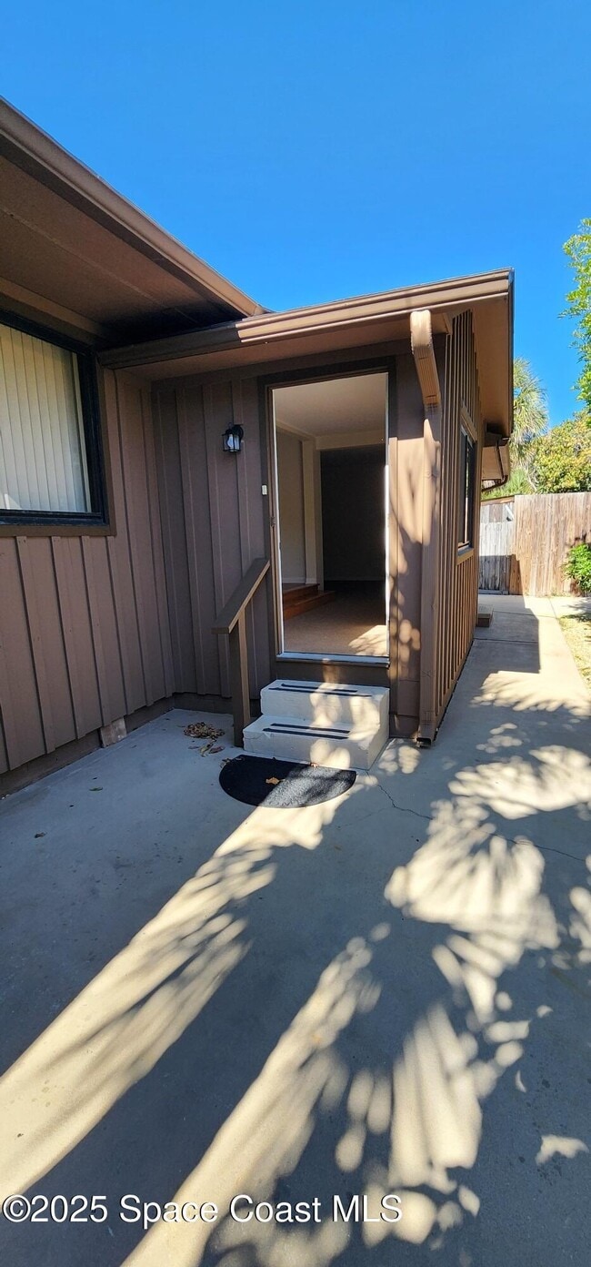 Building Photo - 1580 S Atlantic Ave