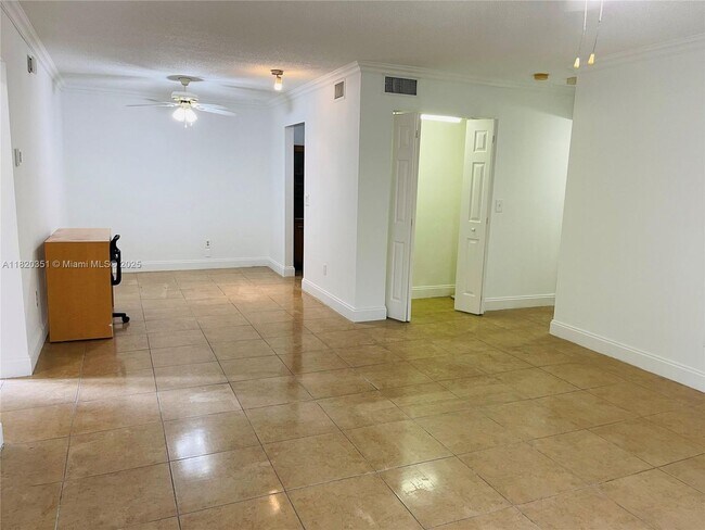 Building Photo - 8610 SW 149th Ave