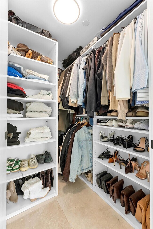 Building Photo - 1040 Biscayne Blvd