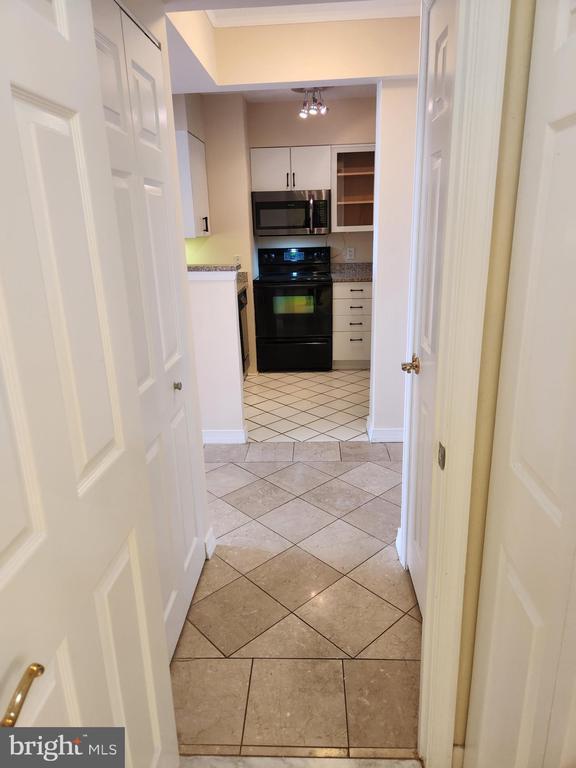 Building Photo - 5809 Nicholson Ln