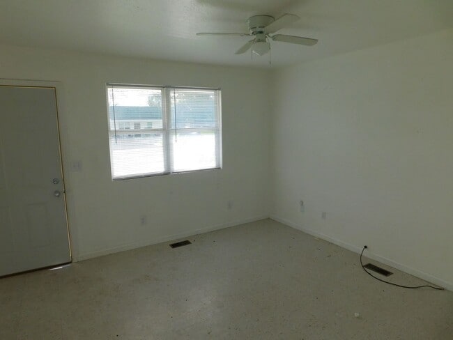 Building Photo - 103 Bailey Meadows