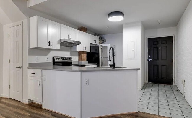 Building Photo - Shockoe Creek Apartments